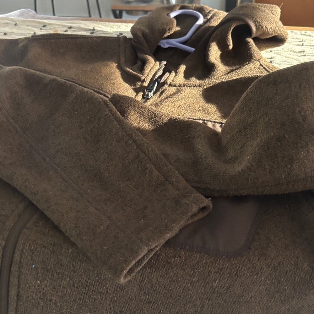 KUIU Men's Dark Brown Performance Jacket - Picture 4 of 7